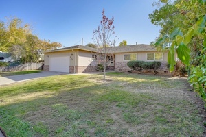 photo 1 of 3977 Apple Blossom Way, Carmichael, CA 95608