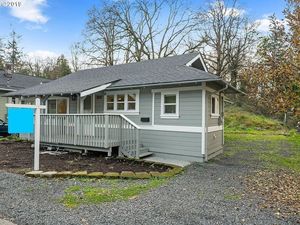 photo 1 of 375 Park Way, Saint Helens, OR 97051