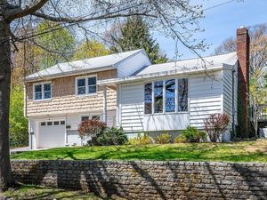 photo 1 of 20 Everett Paine Blvd, Marblehead, MA 01945