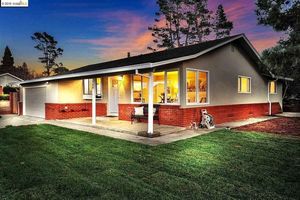 photo 1 of 168 Rolph Park Dr, Crockett, CA 94525