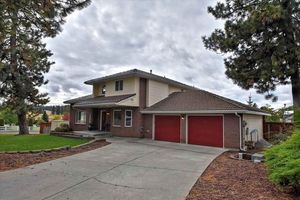 photo 1 of 8434 S Couples Ln, Cheney, WA 99004
