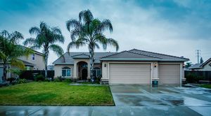 photo 1 of 1227 Hicks St, Selma, CA 93662