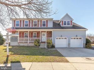 photo 1 of 604 Eagles Wing Ct, Linthicum, MD 21090