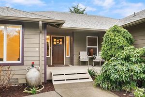 photo 1 of 24208 Meridian Ave S, Bothell, WA 98021