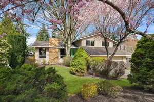 photo 1 of 8310 NE 121st Pl, Kirkland, WA 98034