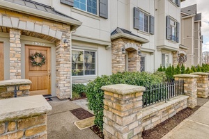 photo 1 of 29029 SW Costa Cir W, Wilsonville, OR 97070