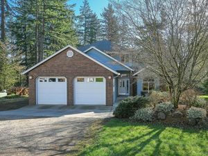 photo 1 of 3515 SE Woodburn Rd, Washougal, WA 98671