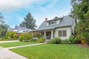 photo 1 of 411 Matheson St, Healdsburg, CA 95448