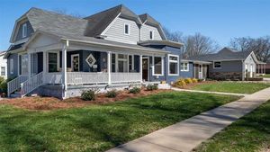 photo 1 of 111 S Johnson St, Gaffney, SC 29340