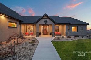 photo 1 of 24021 Pheasant Ridge Ct, Middleton, ID 83644