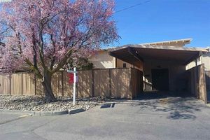 photo 1 of 1639 Mowry Sq, Richland, WA 99354