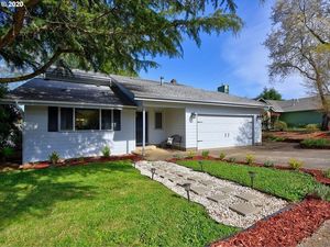 photo 1 of 4925 Centurian Ct S, Salem, OR 97302
