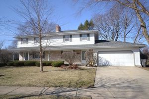 photo 1 of 2275-77 Valley Creek Dr, Elgin, IL 60123