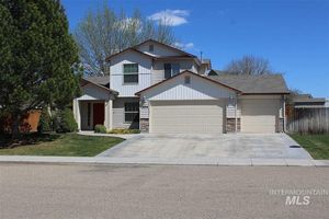 photo 1 of 394 Sherwood Rd, Middleton, ID 83644