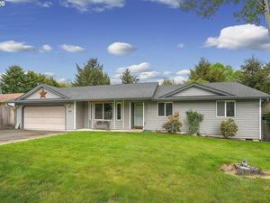 photo 1 of 505 N Hubbard Ave, Yacolt, WA 98675