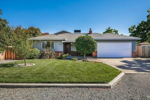 photo 1 of 8908 Elm Ave, Orangevale, CA 95662