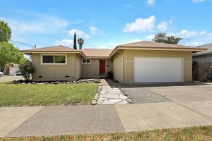 photo 1 of 5932 Montecito Blvd, Santa Rosa, CA 95409