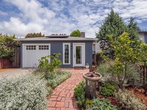 photo 1 of 1132 Walk Cir, Santa Cruz, CA 95060