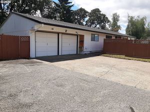 photo 1 of 115 N Harrison St, Newberg, OR 97132