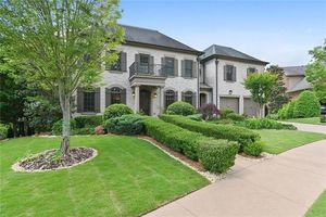 photo 1 of 3015 Southmoor Trce, Roswell, GA 30075