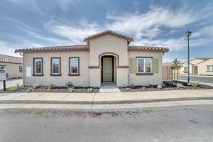 photo 1 of 871 Fritz Dr, Los Banos, CA 93635