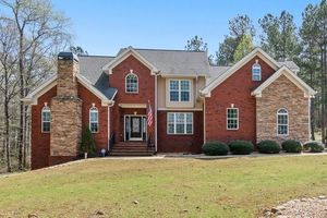 photo 1 of 303 River Forest Dr, Forsyth, GA 31029