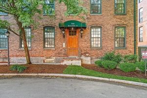 photo 1 of 150 Moody St #4, Waltham, MA 02453