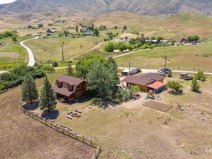 photo 1 of 18 Hisaw Rd, Horseshoe Bend, ID 83629