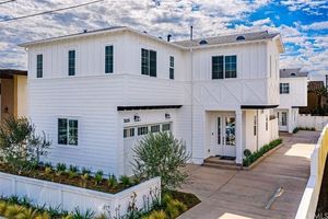 photo 1 of 2420 Huntington Ln Unit A, Redondo Beach, CA 90278