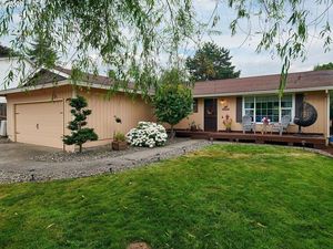 photo 1 of 2223 NE 202nd Ave, Fairview, OR 97024