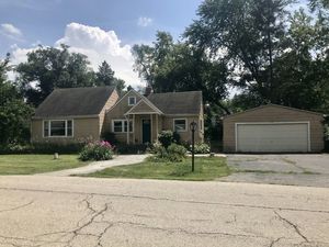 photo 1 of 7433 N Oak St, Wonder Lake, IL 60097