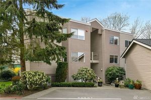 photo 1 of 10834 NE 68th St Apt B3, Kirkland, WA 98033