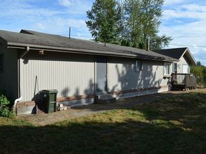 photo 1 of 25905 Lawson St, Black Diamond, WA 98010