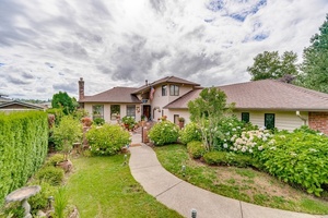 photo 1 of 20110 NE Interlachen Ln, Fairview, OR 97024