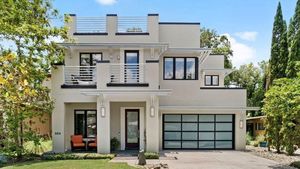 photo 1 of 554 Clayton St, Orlando, FL 32804