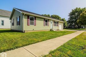 photo 1 of 131 W Main Cross St, Arlington, OH 45814