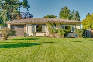 photo 1 of 1765 Montrose Ave NW, Salem, OR 97304