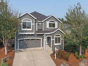 photo 1 of 3945 P St, Washougal, WA 98671