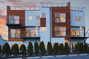 photo 1 of 590 Shirley St #2, Winthrop, MA 02152