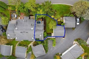 photo 1 of 11801 NE 105th Ct, Kirkland, WA 98033