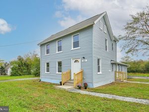 photo 1 of 7553 Gumboro Rd, Pittsville, MD 21850
