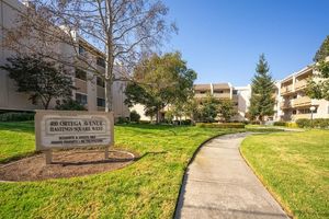 photo 1 of 400 Ortega Ave APT 220, Mountain View, CA 94040