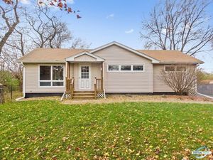 photo 1 of 2N166 Iowa Ave, Villa Park, IL 60181