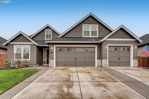 photo 1 of 2510 NE 175th St, Ridgefield, WA 98642
