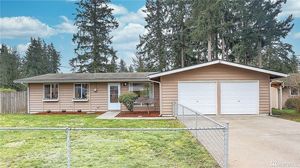 photo 1 of 17223 SE 262nd St, Covington, WA 98042