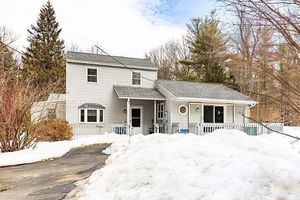 photo 1 of 48 Lake Dr E, Westminster, MA 01473