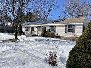 photo 1 of 4 Ratner Rd, Tyngsboro, MA 01879