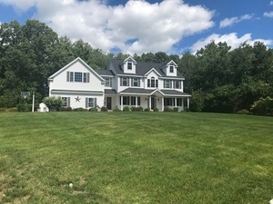 photo 1 of 293 Reservoir Rd, Lunenburg, MA 01462