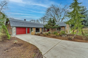 photo 1 of 23793 S Knights Bridge Rd, Canby, OR 97013