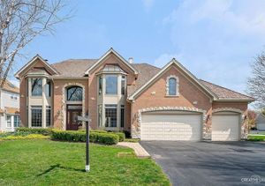 photo 1 of 1845 Somerset Ln, Wheaton, IL 60189
